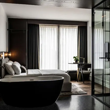 The By Pytloun 5*